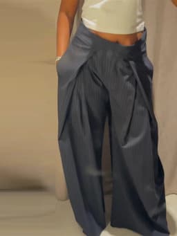 Fashion Stripe Pleated Wide Leg Pants For Women Elegant Pockets High Waist Long Trousers 2025 Autumn Lady High Street Chic Pants