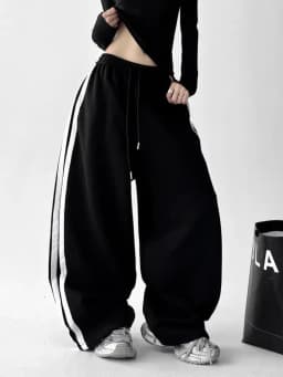 Y2K Vintage Striped Sweatpants Women Streetwear American Hip Hop Loose Pants Retro High Waist Casual Lace Up Spring Bf Trousers