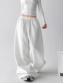 Women's Red Sweatpants Baggy Joggers Sports Dance Pants Harajuku Japanese 2000s Style Vintage Y2k Oversize Trousers Autumn 2025