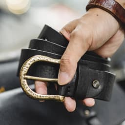 Maden Male Genuine Leather Belt Vintage Hammered Brass Buckle Single Prong Jeans Belt Casual Durable Waist Strap Men's Belt
