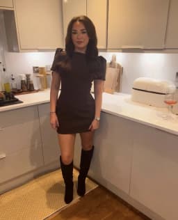 ETJ 2025 women's new products are elegant and stylish Short dress with a boat neck and short sleeves with pleats black dress