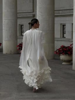 Ivory Sleeveless Ruffled Hem Maxi Dress Women Flowy Solid Cloak Long 2026 Spring Summer Fashion Vacation Leisure Lady Vestidos