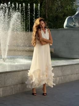 Ivory Sleeveless Ruffled Hem Maxi Dress Women Flowy Solid Cloak Long 2026 Spring Summer Fashion Vacation Leisure Lady Vestidos