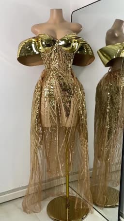 Flashing Gold Long Party Dress Luxury Diamonds Sequins See Thourgh Birthday Gown Sexy Off Shoulder Performance Singer Costume