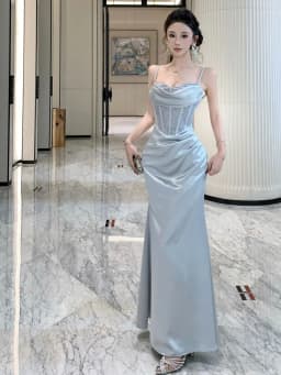 Elegant Fishbone Splice Satin Dress Sexy Waist Cinching Bodycon Strapless Gown for Women High Waist Spring Party Stage Wear