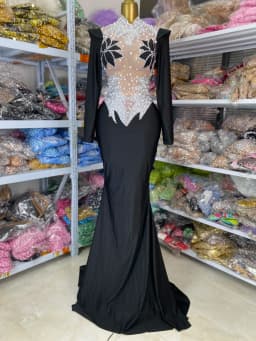 Women Luxury Designer White Sparkly Pearls Studded Rhinestones Long Sleeve Maxi Long Celebrity Wedding Evening Party Gala Gowns