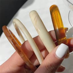 2025 Acrylic Resin Geometric Bracelets for Women Minimalist Chic Irregular Marbling Round Cuff Bangle Fashion Party Jewelry Gift