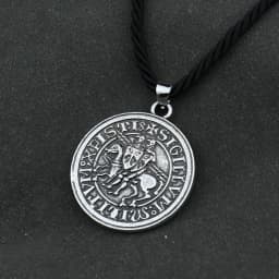 Men Amulet Jewelry Viking Double War Horse Greek Latin Knights Templar Exquisite Commemorative Seal Pendant Necklace