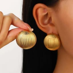 Fashion Round Stainless Steel Metal Earrings for Women Gold-Color Shell-Shaped Vintage Punk Earrings Elegent Female Jewelry New
