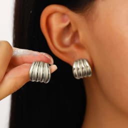 Fashion Round Stainless Steel Metal Earrings for Women Gold-Color Shell-Shaped Vintage Punk Earrings Elegent Female Jewelry New