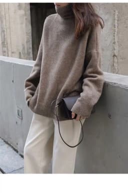 2023 New turtleneck cashmere sweater women thickened cashmere sweater loose hedging lazy knit base