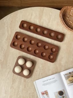 1Pc Multi-Compartment Acacia Wood Egg Holder, Wooden Baking Egg Storage Tray, Nordic Pastoral Style Duck Egg Storage Box, Storage Rack Suitable for Kitchen and Dining Room Egg Storage Rack, Baking Refrigerator Egg Tray, Gift Item