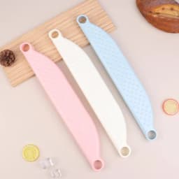 1Set High Chair Foot Rest Non-Slip Adjustable Height Support Accessories Foot Rest For Chair For Home Baby Eating Chiar.