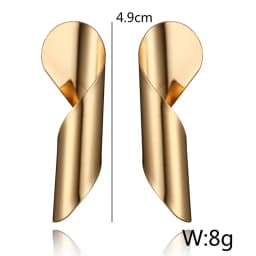 Korean Metal Earrings 2025 For Women Round Geometric Statement Vintage Gold Color Stud Earrings Fashion Jewelry Earring