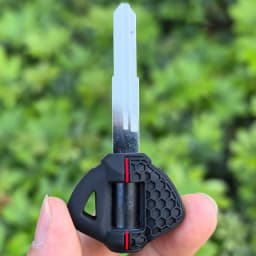 Motorcycle Key Case Cover For Suzuki V-Strom 650 1000 1050 1050XT 800DE DL1050 DL 650 800 DE GSXR 600 750 1000 GSXS GSX1300R