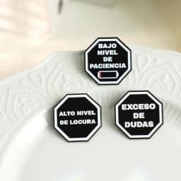 Spanish Quotes Collection Enamel Pins Comedy Ugly Girl Flork Memes Fitness Brooch Slang Low Battery Patience Badge Jewelry Gifts