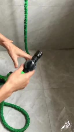 Expandable Magic Hose High Pressure Car Wash 7 Spray Modes Water Gun for Home Garden Plant Watering Flexible Lightweight No Kink
