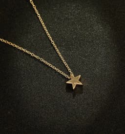 Simple Fashion Ladies Short Clavicle Necklace Fashion Thick Gold And Silver Stars Pendant Temperament Necklace Birthday Gift