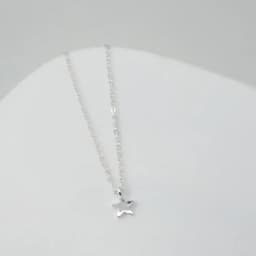 Simple Fashion Ladies Short Clavicle Necklace Fashion Thick Gold And Silver Stars Pendant Temperament Necklace Birthday Gift
