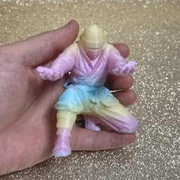 (9*7.8cm) 3D Printed Cool Organizer Ninja Pen Holder Miniature Pen Stand Creative Gift Ornament Modern Desktop Decoration