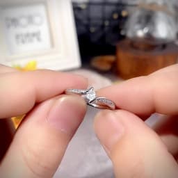 Huitan Minimalist Engagement Wedding Rings for Women Round Cubic Zirconia Simple Elegant Female Accessories 2022 Fashion Jewelry