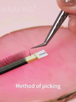 ANNAFRIS 4D 5D W Shape Eyelash Extension Handmade 12line/Tray Premade Volume Fans Clover W Lashes
