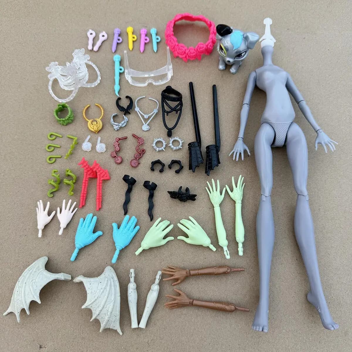 New 1/6 Monsters Doll Clothes Accessories Bracelets Necklace Earrings Replacement Arms and Hands Glasses