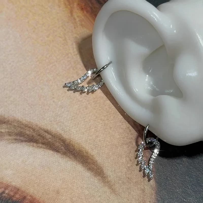 New Shining Creativity Angel Wings Pendant Earrings for Women Fashion Accessories Personalization Jewelry Birthday Party Gifts
