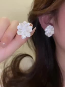 White Flower Stud Earrings for Women Folded Acrylic Side Charming Sweet Floral Girls Earrings Japanese Style Ear Jewelry 2023