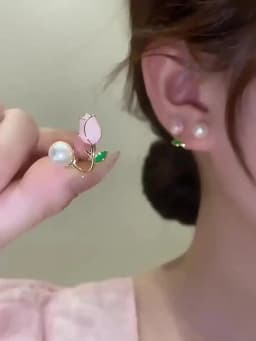 French Light Luxury Pink Tulip Flower Pearl Stud Earrings For Women Korean Zircon Exquisite Earring Party Christmas Jewelry Gift