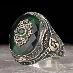 New Inlaid Emerald Men's Luxury Ring Personality Retro Domineering Personality Ring To Attend The Banquet Party Jewelry