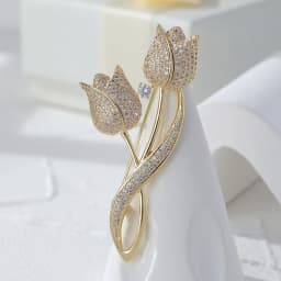 Advanced Luxury 2023 New Tulip Flower brooch Elegant Design Sense Rose White Stone Jewelry