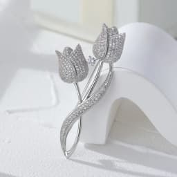 Advanced Luxury 2023 New Tulip Flower brooch Elegant Design Sense Rose White Stone Jewelry