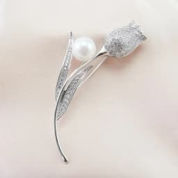 Advanced Luxury 2023 New Tulip Flower brooch Elegant Design Sense Rose White Stone Jewelry