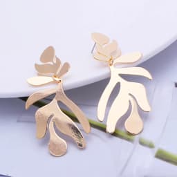 New Personality Metal Drop Earrings for Women Irregular Exaggerated Gold Color Geometric Hollow Butterfly Earrings Pendientes
