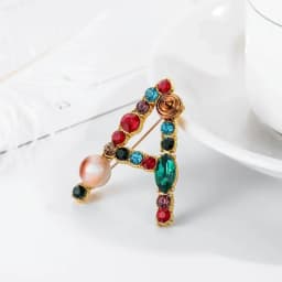 New Arrival English Letter Word Brooch Colorful Rhinestone Crystal Lapel Pins for Women Sweater Suit Brooch Party Jewelry Gifts