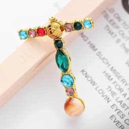 New Arrival English Letter Word Brooch Colorful Rhinestone Crystal Lapel Pins for Women Sweater Suit Brooch Party Jewelry Gifts