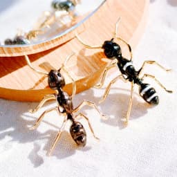 Simple stripe enamel big ant brooch exaggerated insect pin Brooches men and women Western accessories party
