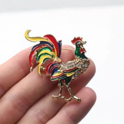 Cute Colour Rooster Brooches Pin For Women Enamel Animal Brooch Broches Crystal Cock Jewelry Pins Gift