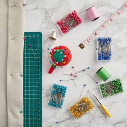 100Pcs/Box 38mm Sewing Pins Glass Ball Multicolor Head Pins Straight Quilting Heads Pins DIY Crafts Sewing Fabric