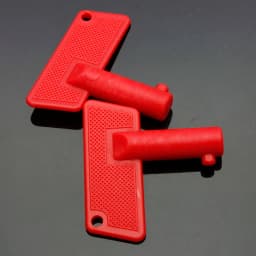 PAIR 12V BATTERY 100AMP CUT OFF KILL ISOLATOR SWITCH SPARE KEYS CAR BOAT RALLY