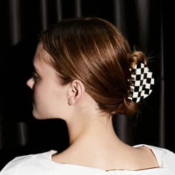 New Women Elegant Checkerboard Acrylic Hair Claw Temperament Geometric Headband Hair Clips Hairpins Fahion Hair Accessories Gift