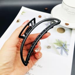 Simple black Claw Crab Elegant Girls metal grabbing clip headdress female Ponytail Claw Clip Hair Jewelry Ornament accessory