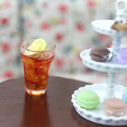 1/12 Dollhouse Miniature Food Mini Resin Fruit Bottle Simulation Drinks Model Toys Fruit Drink Pretend Play Doll House Decor
