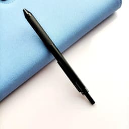 High Grade Metal Multicolor Ballpoint Pen 4 In 1 Ball Pen 0.7mm Black Blue Red Refills and Pencil Lead Offfice School Writing