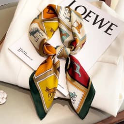 Luxury Brand Silk Satin Head Scarf For Women Animal Animal Kerchief Neck Scarfs 70cm Square Shawls and Wrpas Scarves For Ladies