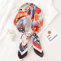 Luxury Brand Silk Satin Head Scarf For Women Animal Animal Kerchief Neck Scarfs 70cm Square Shawls and Wrpas Scarves For Ladies