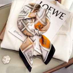 Luxury Brand Silk Satin Head Scarf For Women Animal Animal Kerchief Neck Scarfs 70cm Square Shawls and Wrpas Scarves For Ladies
