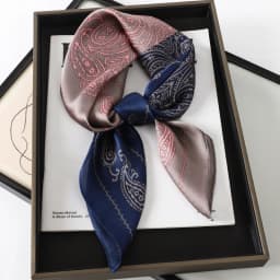 Luxury Brand Silk Satin Head Scarf For Women Animal Animal Kerchief Neck Scarfs 70cm Square Shawls and Wrpas Scarves For Ladies