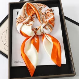 Luxury Brand Silk Satin Head Scarf For Women Animal Animal Kerchief Neck Scarfs 70cm Square Shawls and Wrpas Scarves For Ladies